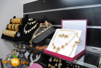 يافا: تشكيلة واسعة من الاكسسوارات والساعات في محل "مجوهرات من كل القلب"